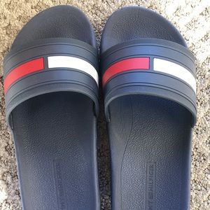 macy's tommy hilfiger flip flops